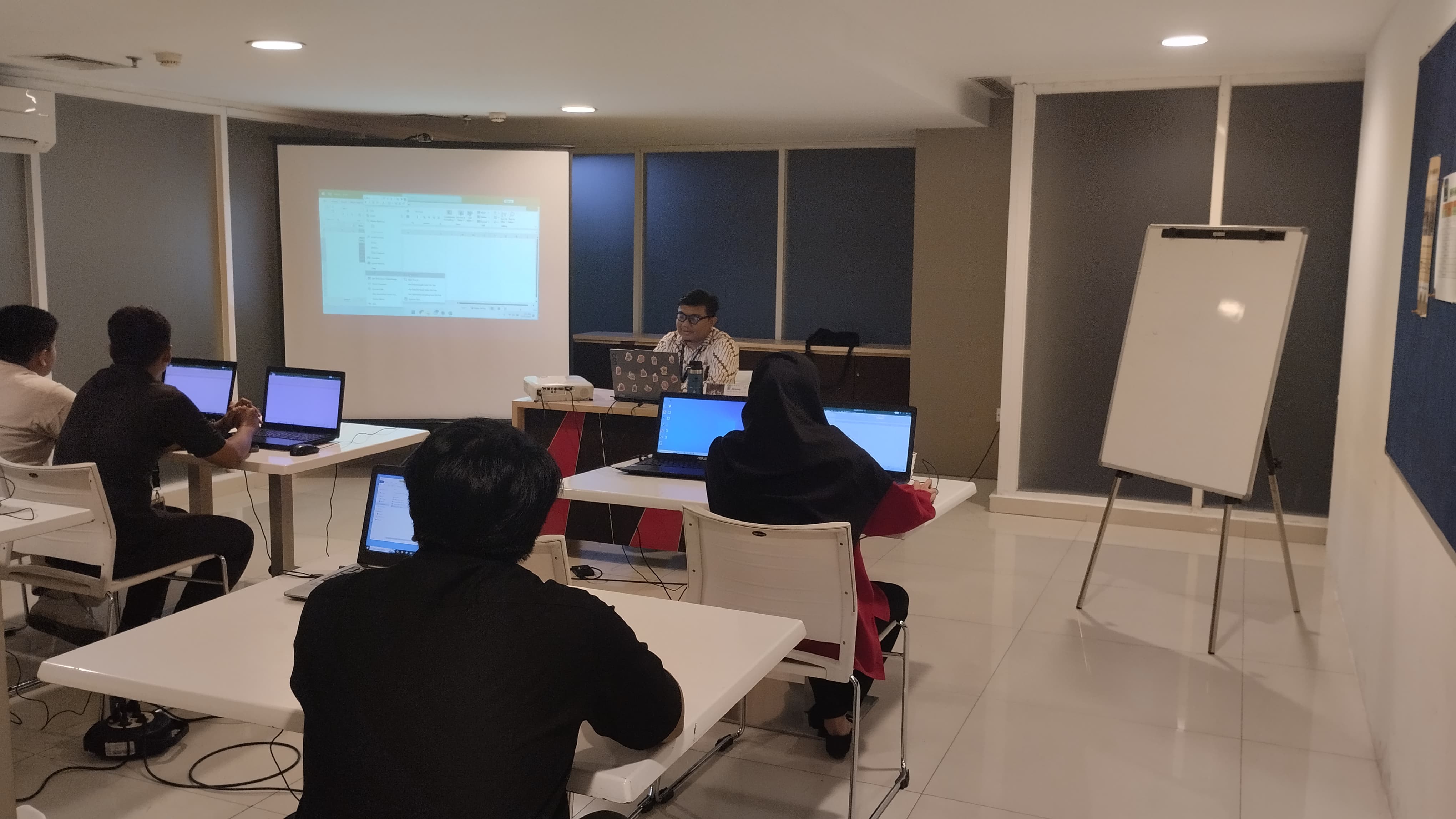 Training Mircrosoft Excel Basic ( Batch 1 )